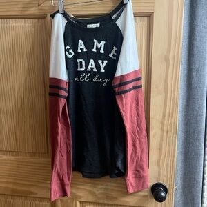 Maurice’s size small